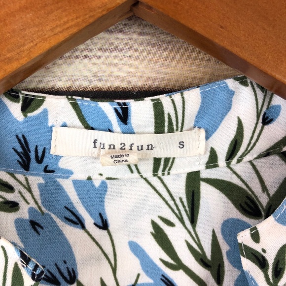 Stitch Fix Fun 2 Fun MacKenzie Floral Popover Top - Picture 3 of 8